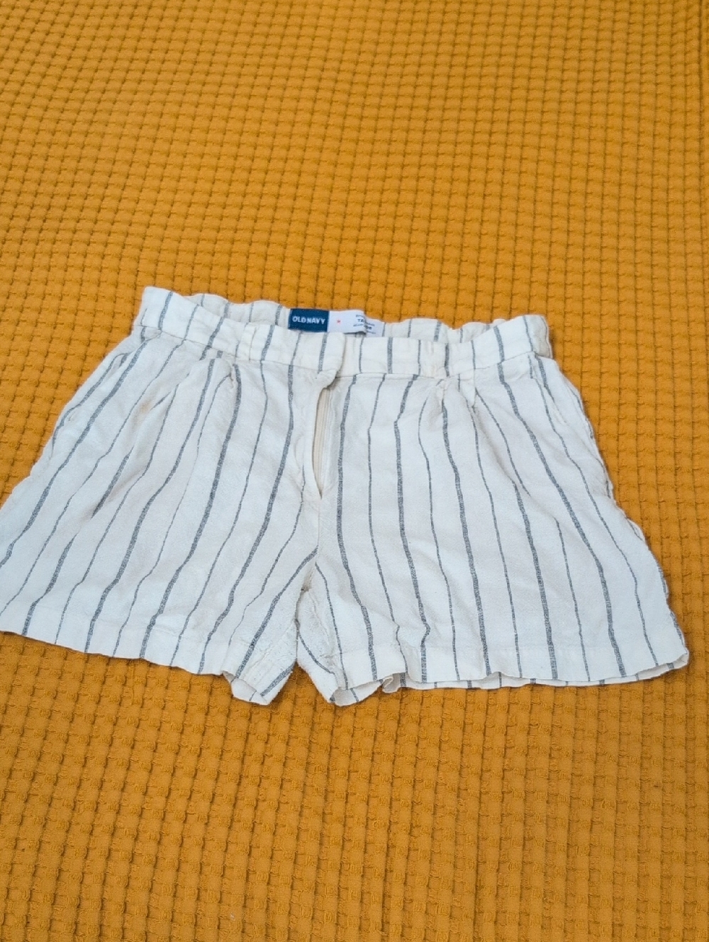 Old Navy White Linen-Blend High-Waist Striped Women’s Shorts